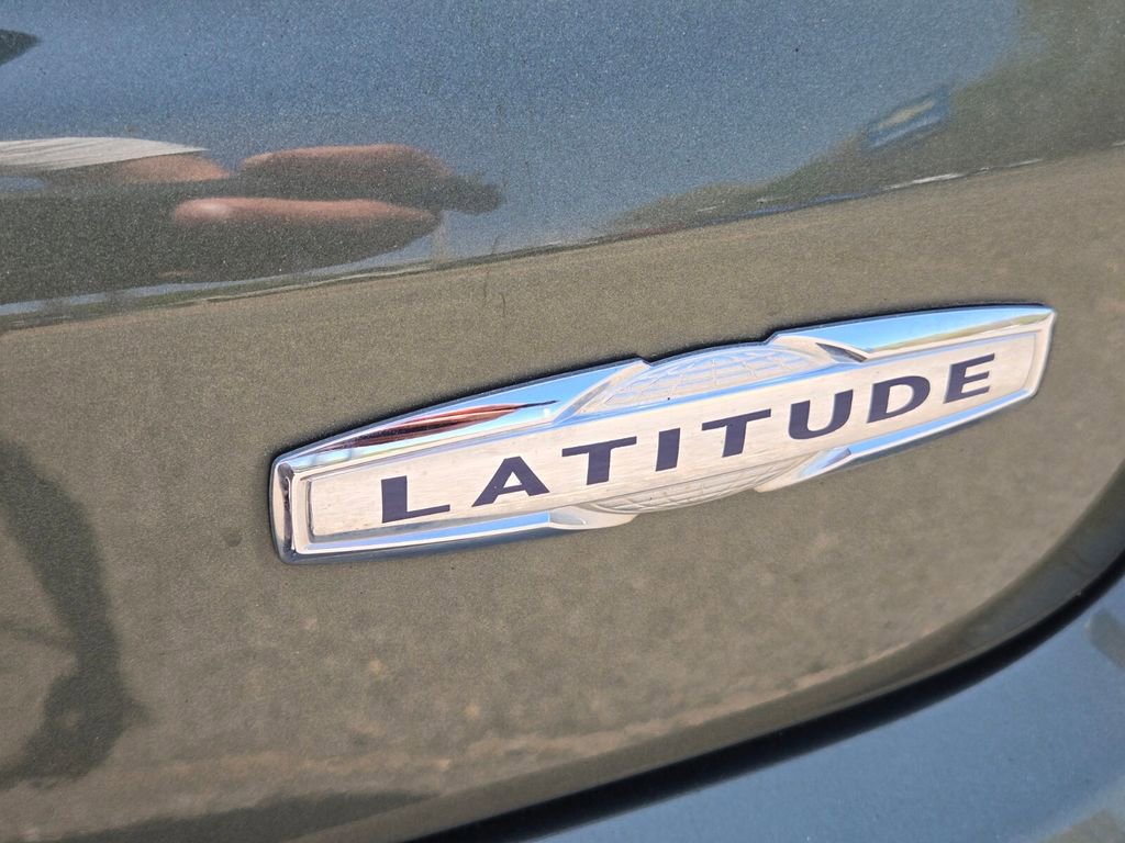 Used 2020 Jeep Compass Latitude image 16