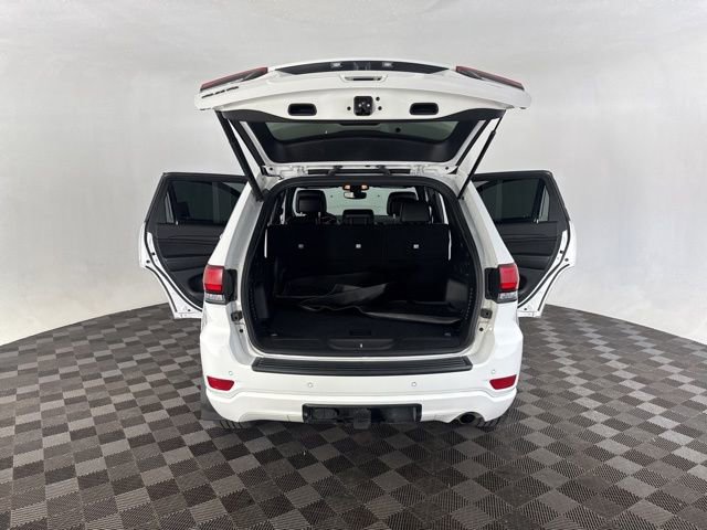 Used 2022 Jeep Grand Cherokee Laredo X AWD/4WD image 19