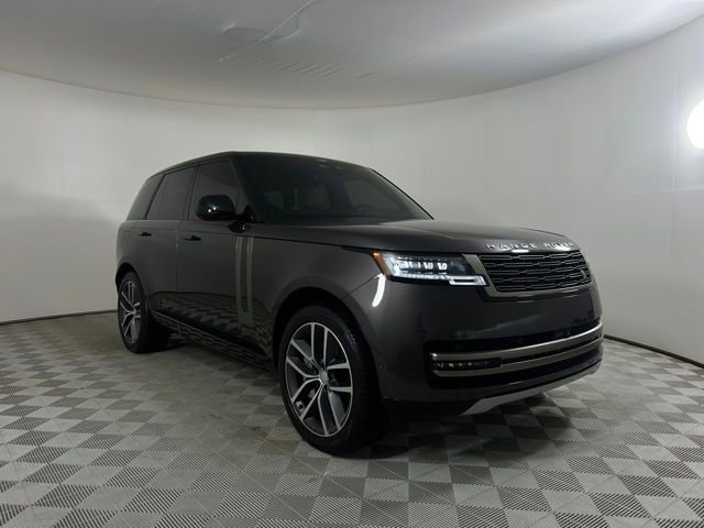 Used 2025 Land Rover Range Rover SE