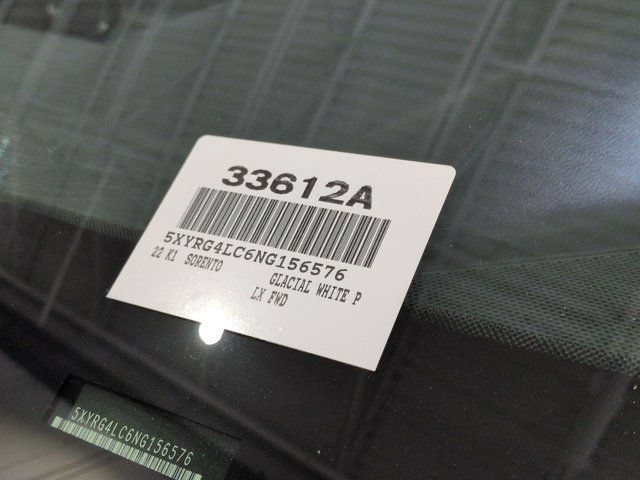 Used 2022 Kia Sorento LX FWD image 17