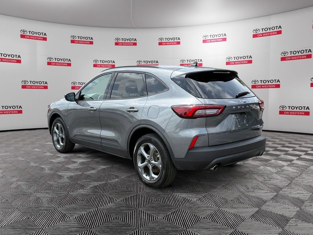 Used 2025 Ford Escape ST-Line AWD/4WD image 7