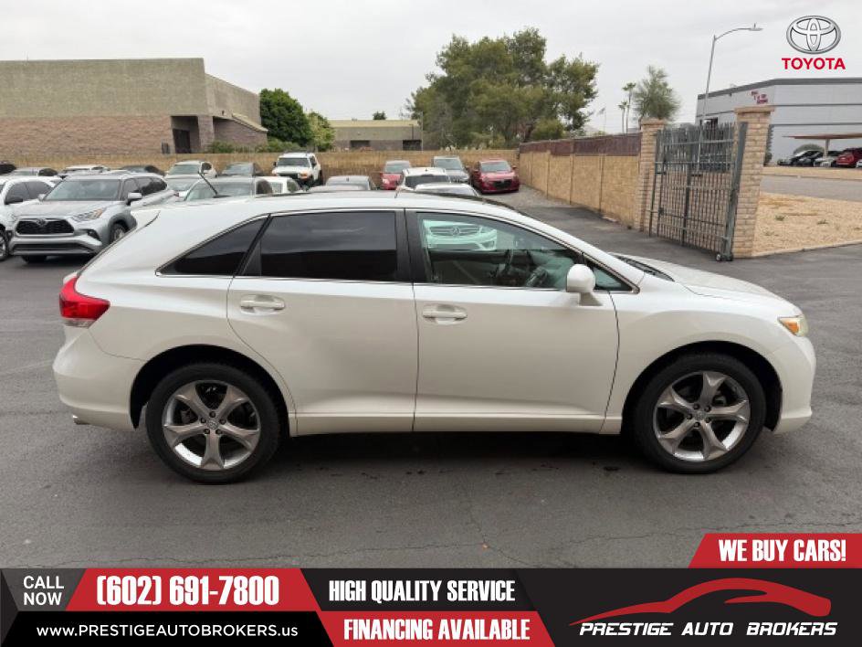 Used 2011 Toyota Venza Limited w/ Leather Pkg FWD image 10