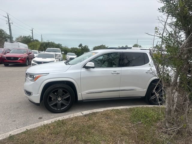 Used 2019 GMC Acadia Denali image 4