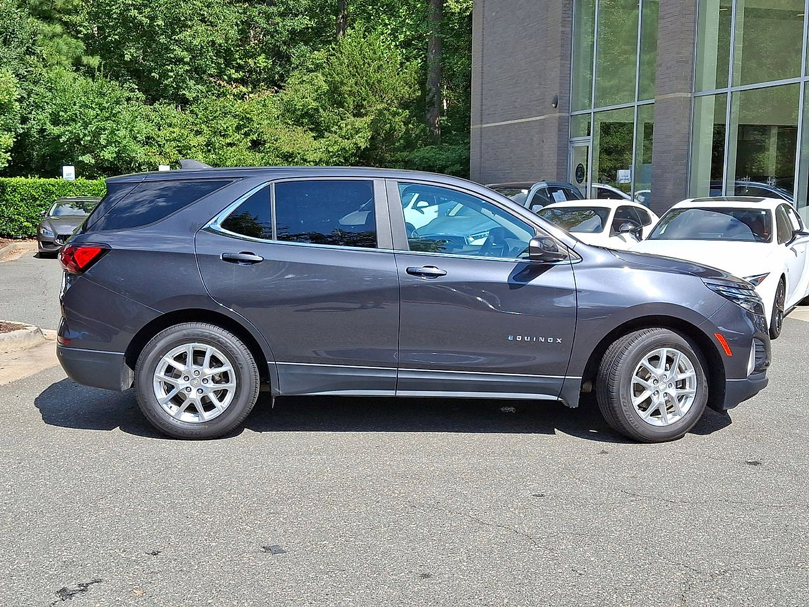 Used 2022 Chevrolet Equinox LT image 26