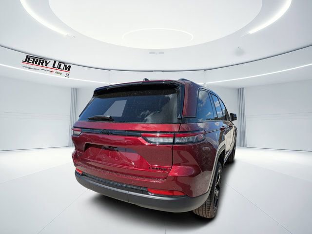 New 2025 Jeep Grand Cherokee Limited w/ Black Appearance Package image 3