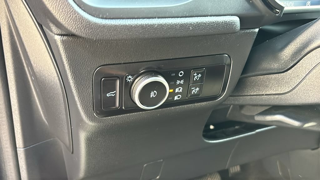 Used 2025 Ford Escape ST-Line Select AWD/4WD image 12