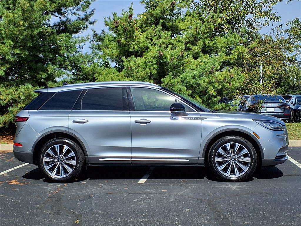 Certified 2022 Lincoln Corsair Reserve w/ Equipment Group 201A image 8