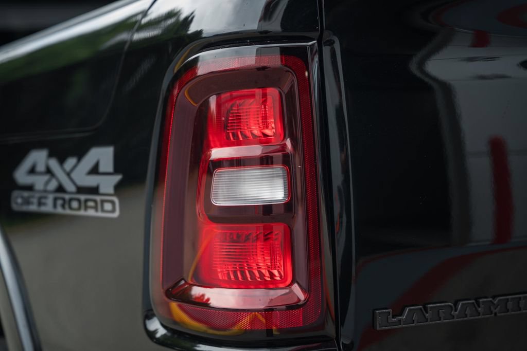 New 2026 RAM 1500 Laramie AWD/4WD image 8