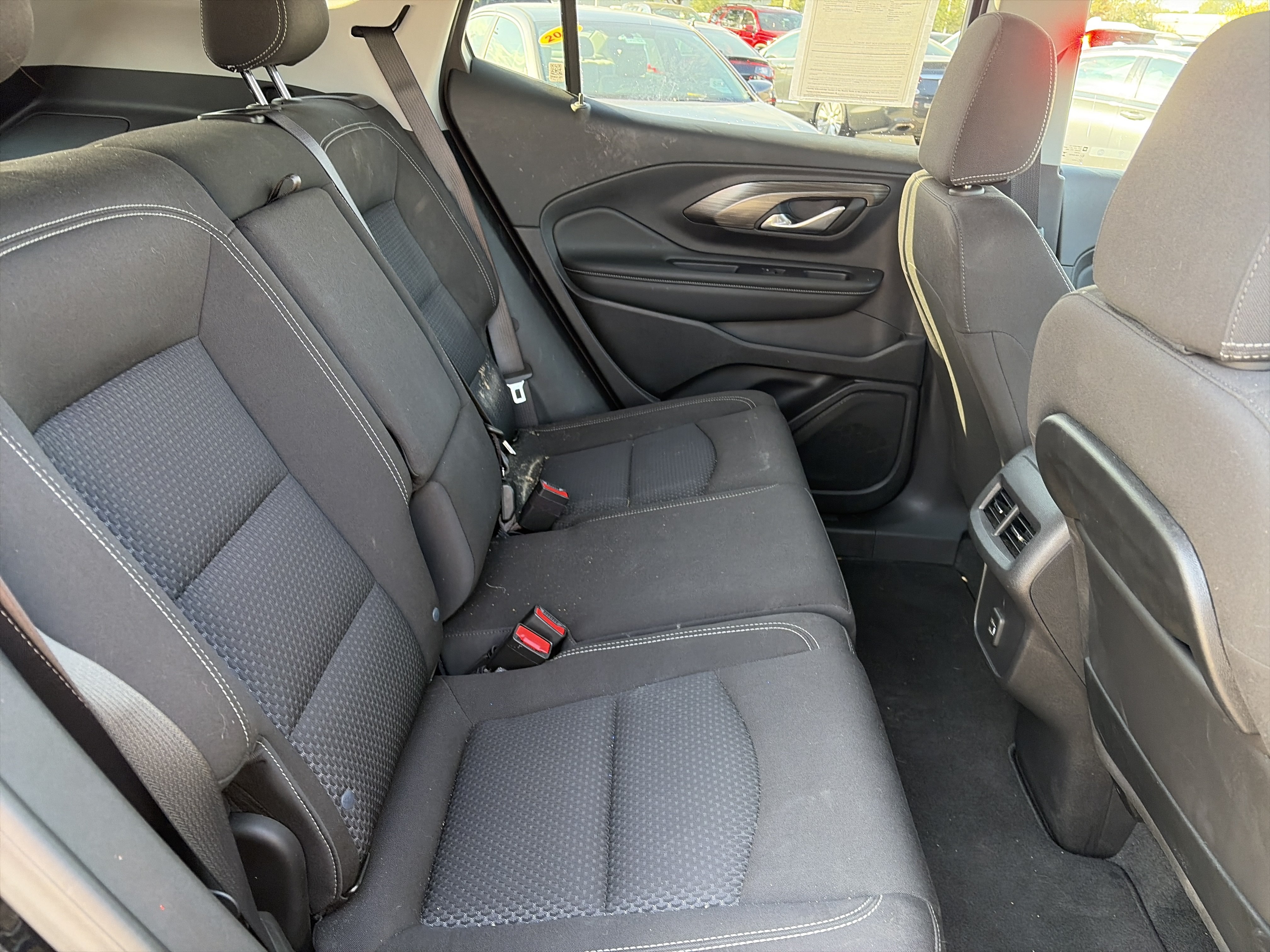 Used 2024 GMC Terrain SLE w/ Elevation Edition AWD/4WD image 15