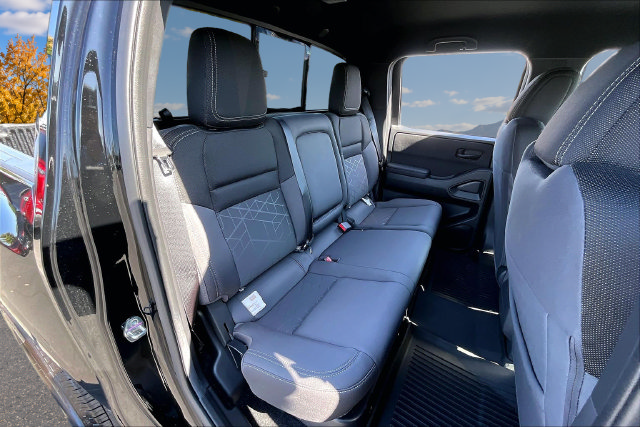 New 2026 Nissan Frontier SV w/ All-Weather Content Package AWD/4WD image 10