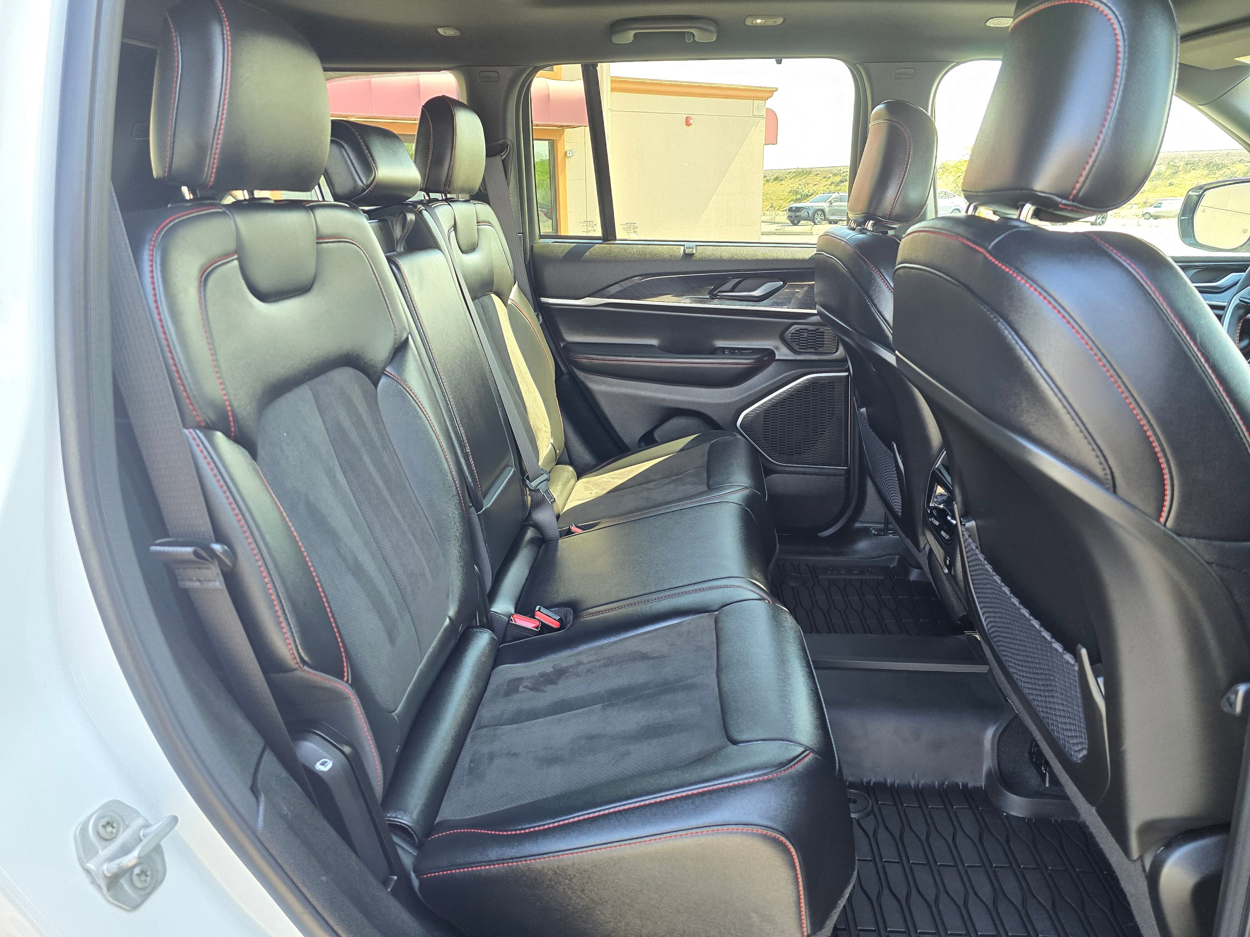 Used 2022 Jeep Grand Cherokee Trailhawk w/ ADV Protech Group II AWD/4WD image 47