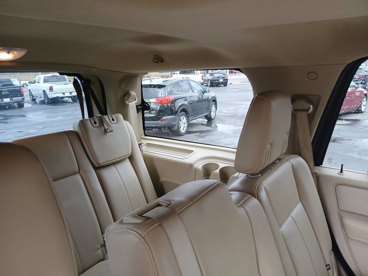 Used 2016 Ford Expedition Limited AWD/4WD image 14
