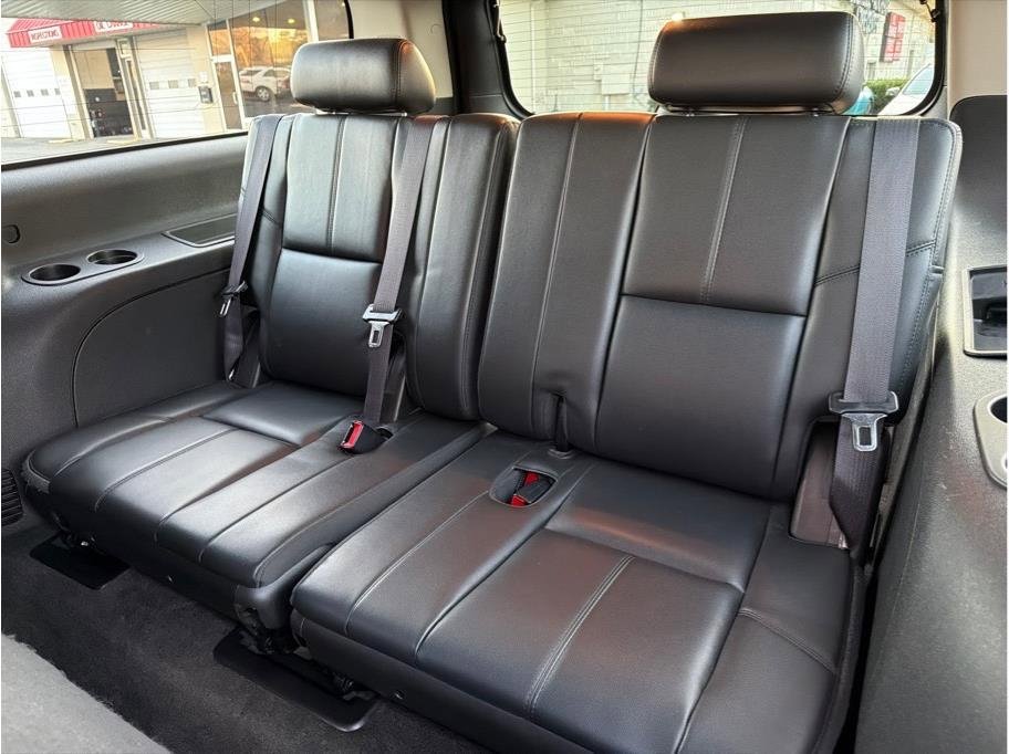 Used 2014 Chevrolet Suburban LT w/ Suspension Package, Off-Road image 15