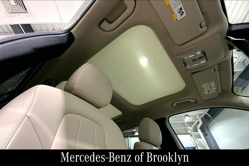 Used 2023 Mercedes-Benz GLB 250 4MATIC image 17