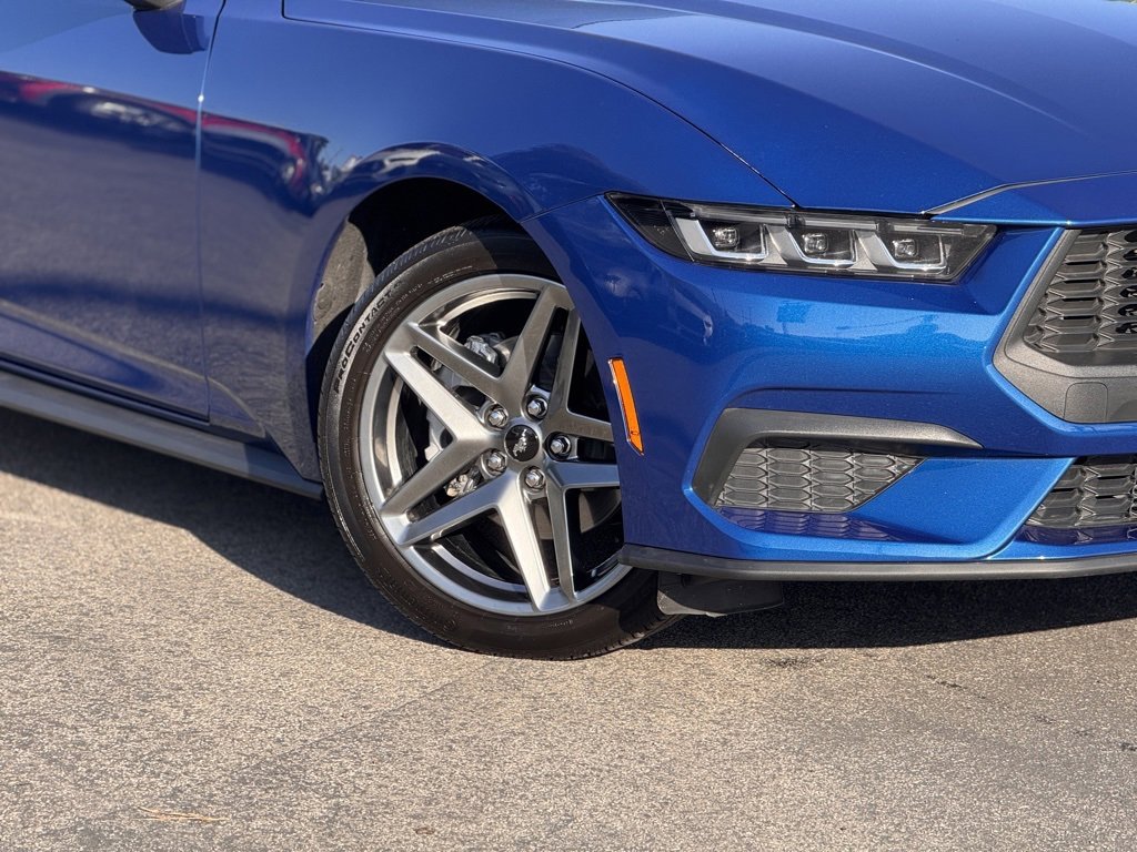 Used 2024 Ford Mustang Coupe image 4