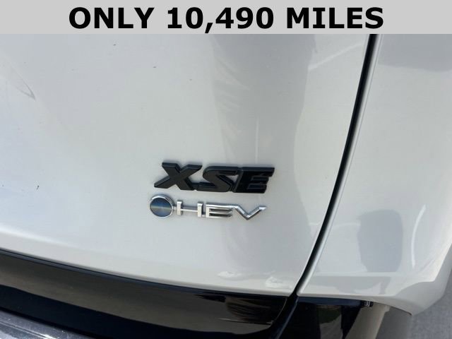 Used 2025 Toyota RAV4 XSE w/ Advanced Technology Package image 4