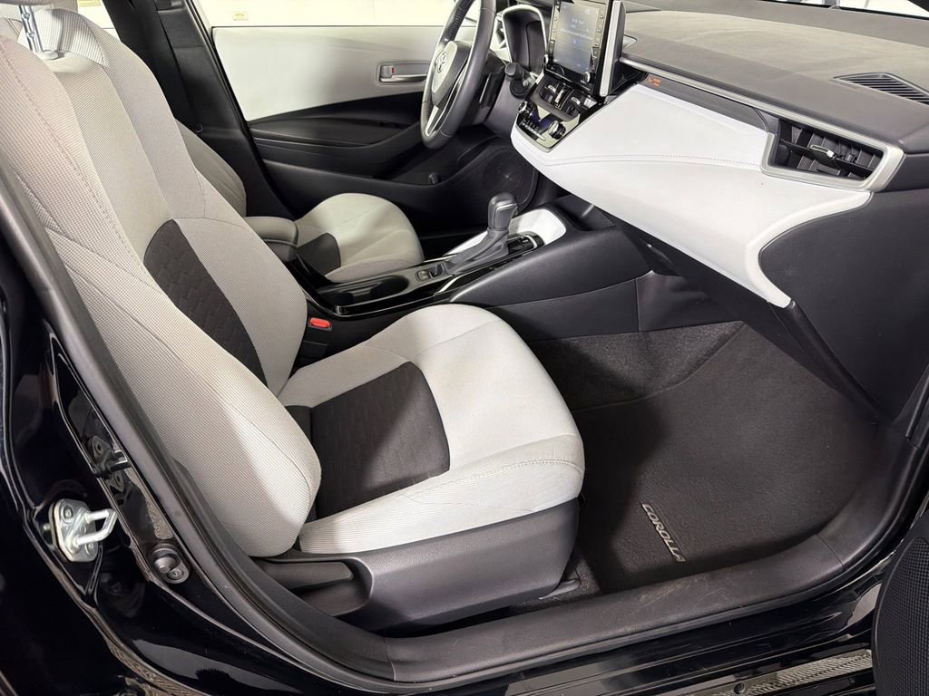 Used 2021 Toyota Corolla SE image 13