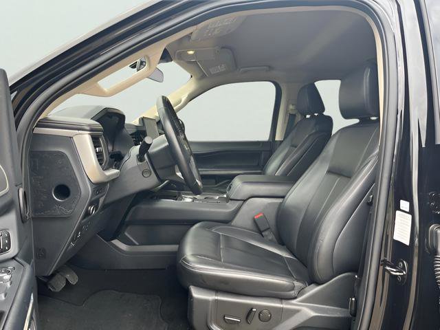 Used 2024 Ford Expedition XLT RWD image 17