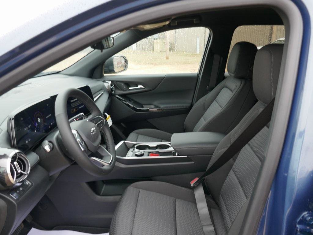 New 2026 Chevrolet Equinox LT w/ Midnight Edition image 13