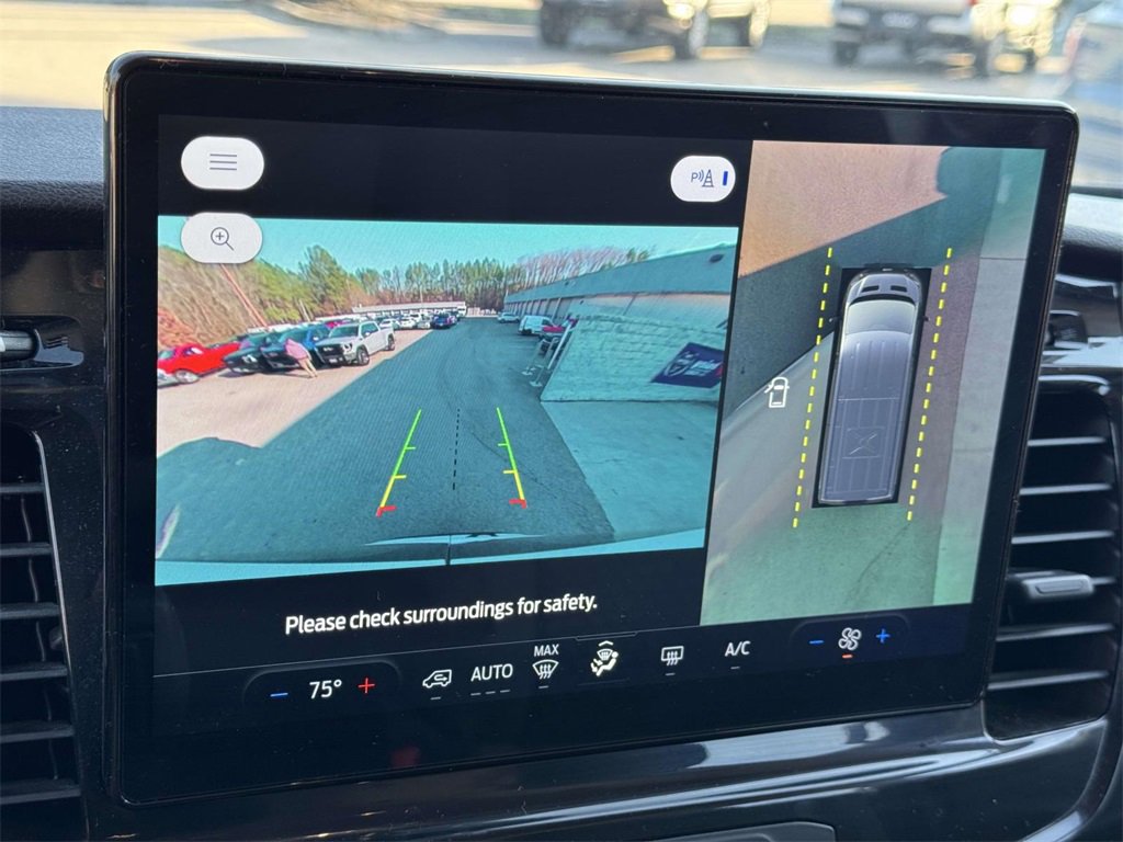 Used 2023 Ford Transit 350 XLT image 4