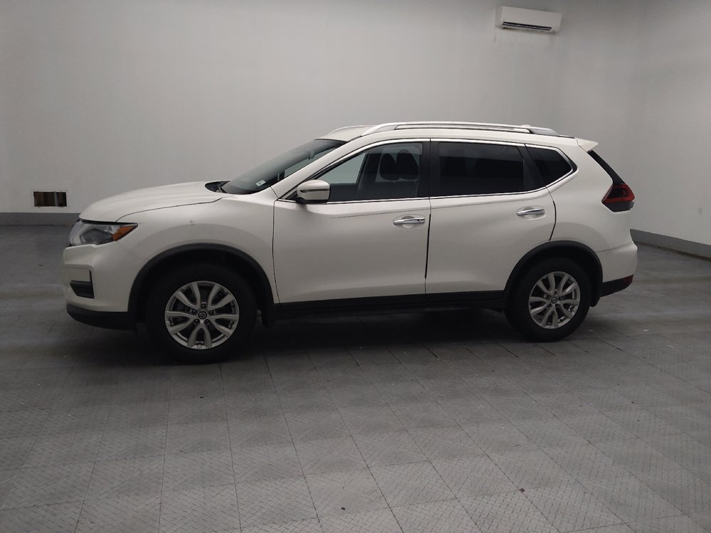 Used 2020 Nissan Rogue SV FWD image 2