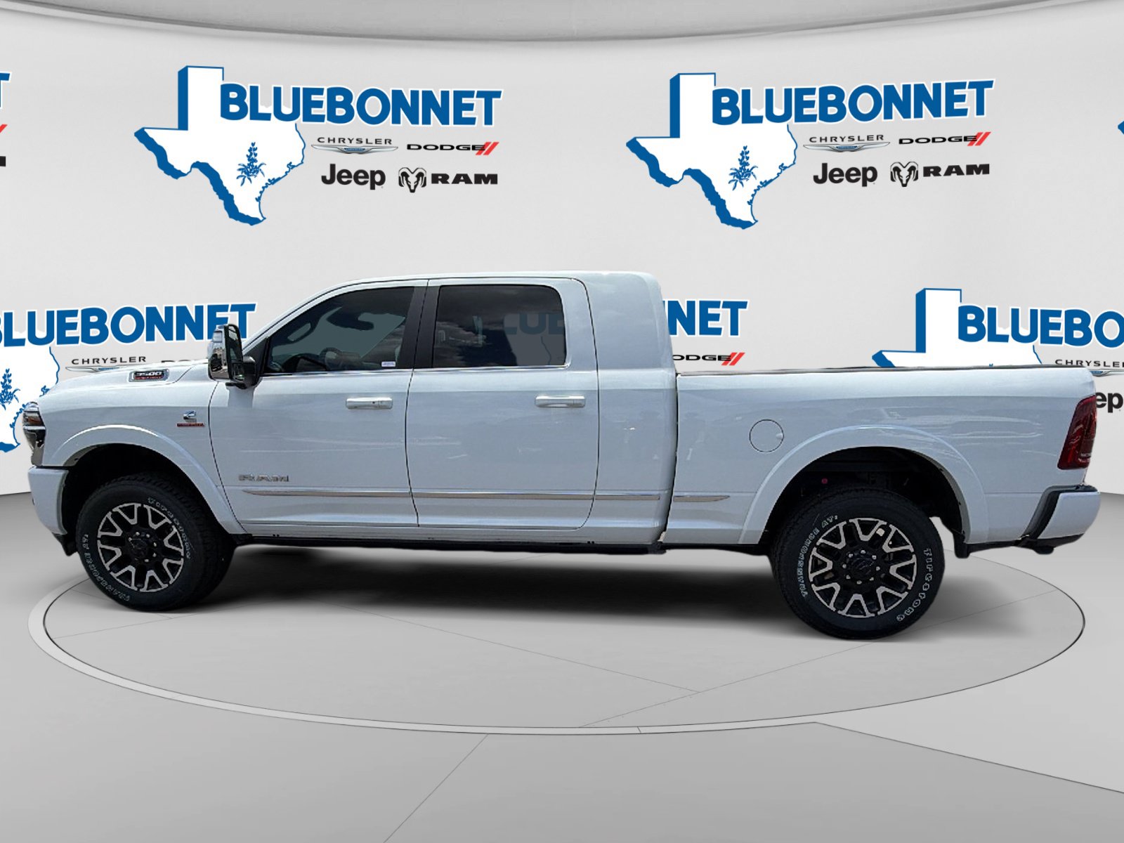 Certified 2026 RAM 3500 Limited AWD/4WD image 8