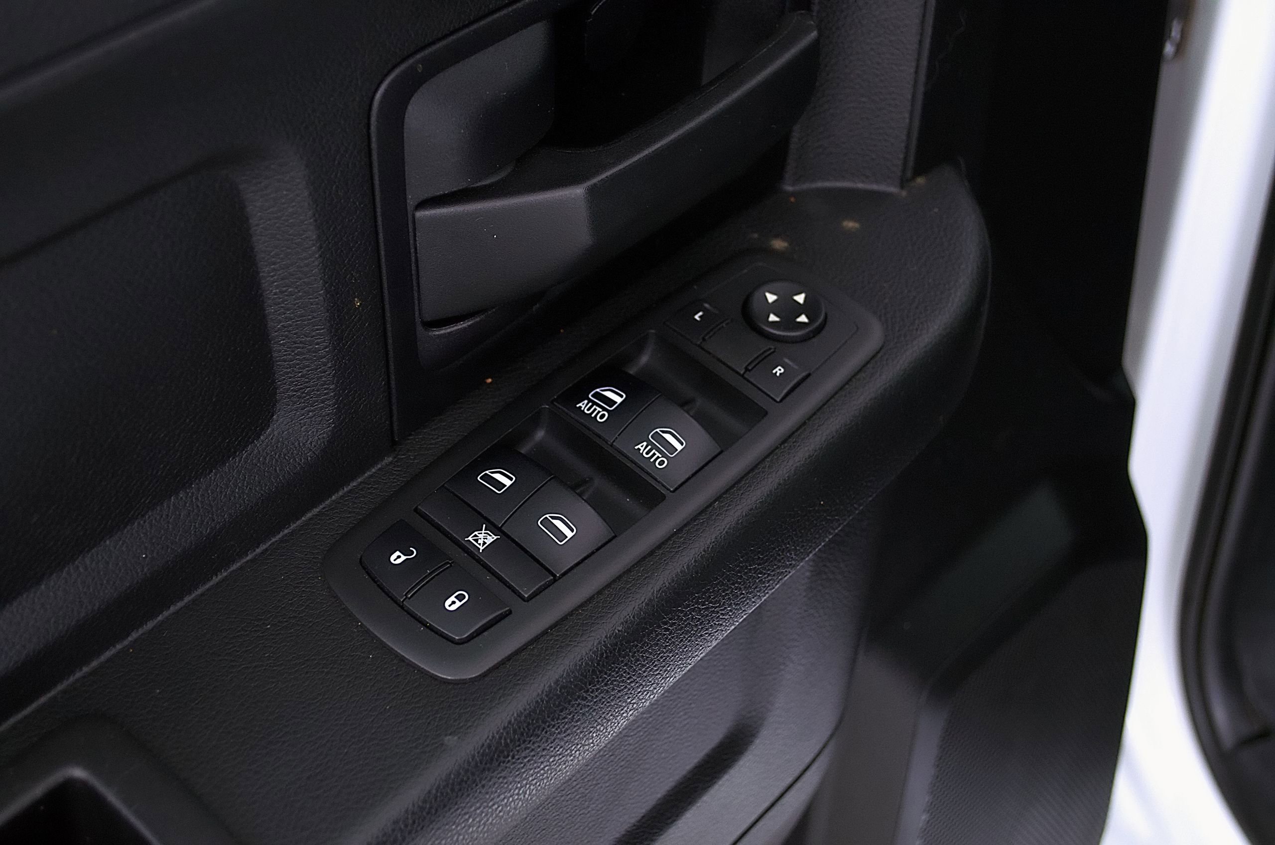 Used 2018 RAM 1500 Express w/ Express Value Package AWD/4WD image 14