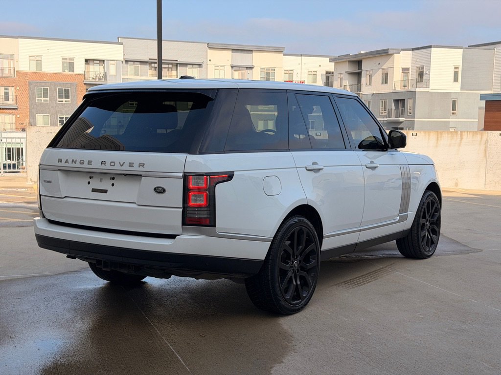 Used 2014 Land Rover Range Rover Autobiography image 3
