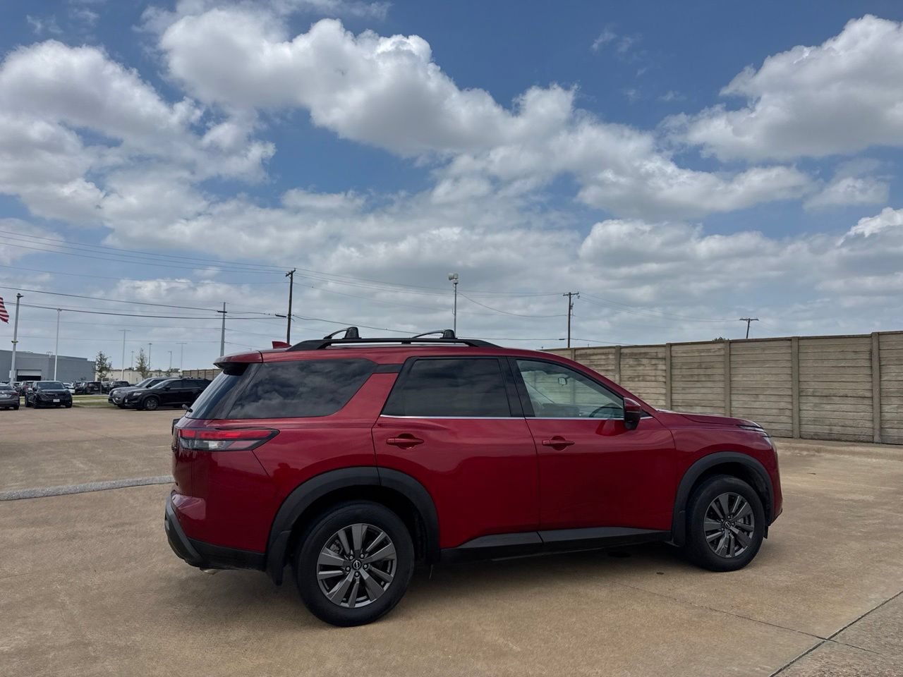 Certified 2023 Nissan Pathfinder SV w/ Lighting Package (N92) FWD image 21