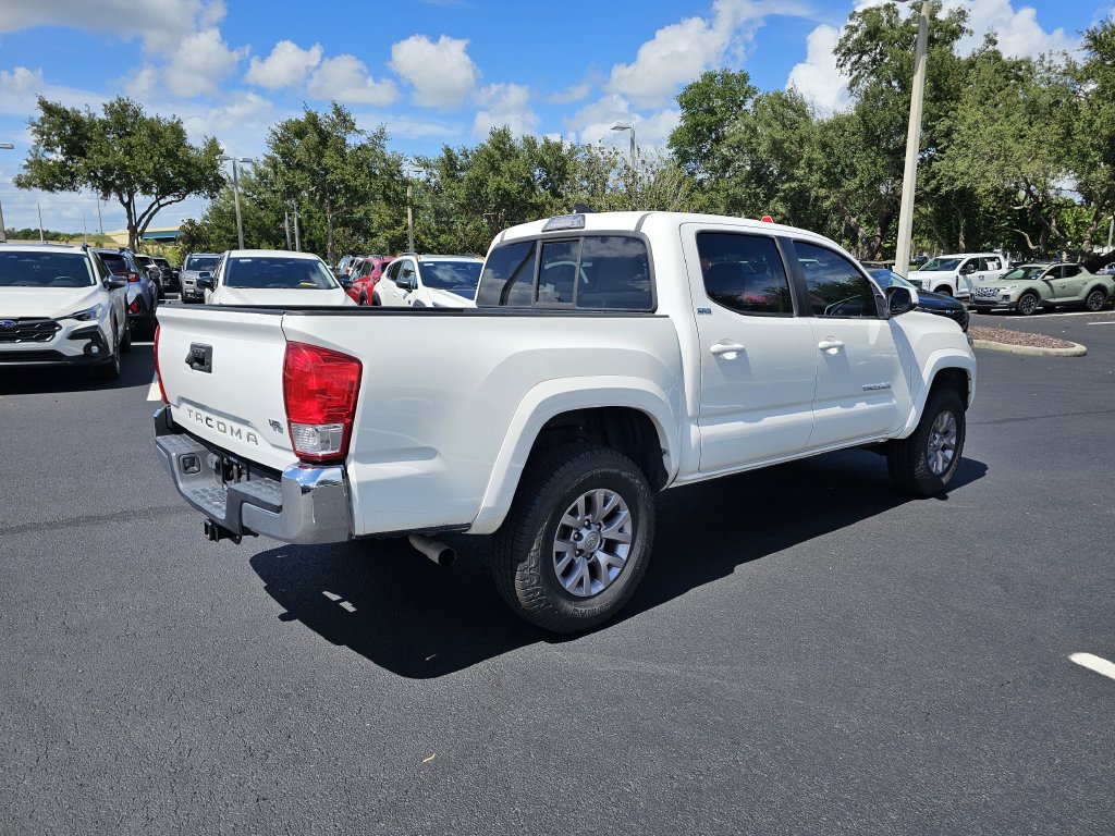 Used 2017 Toyota Tacoma SR5 w/ Tow Package RWD image 3