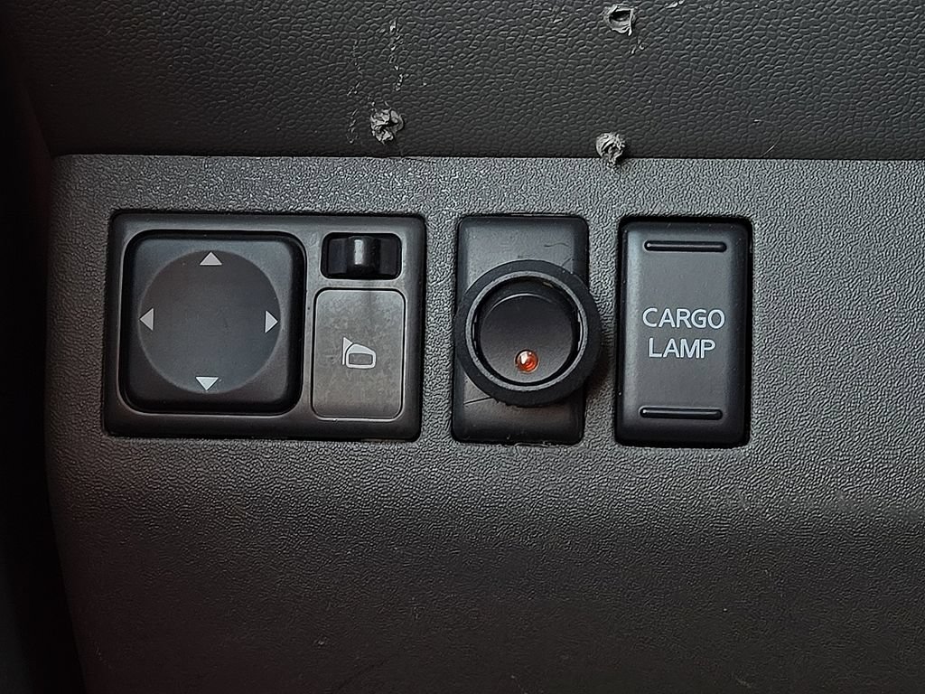 Used 2008 Nissan Frontier SE w/ SE Value Truck Pkg RWD image 15