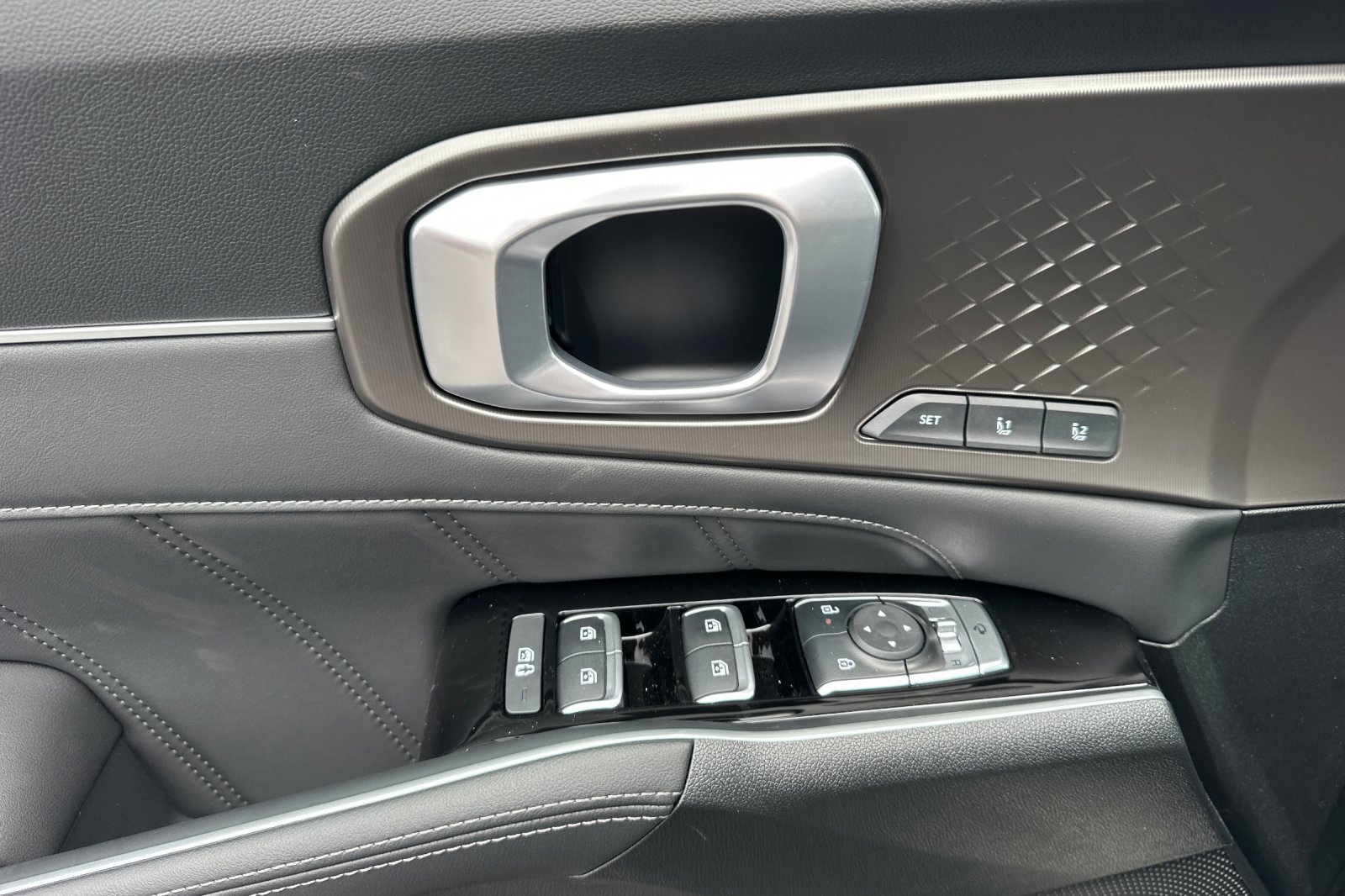 New 2026 Kia Sorento SX Prestige AWD/4WD image 11