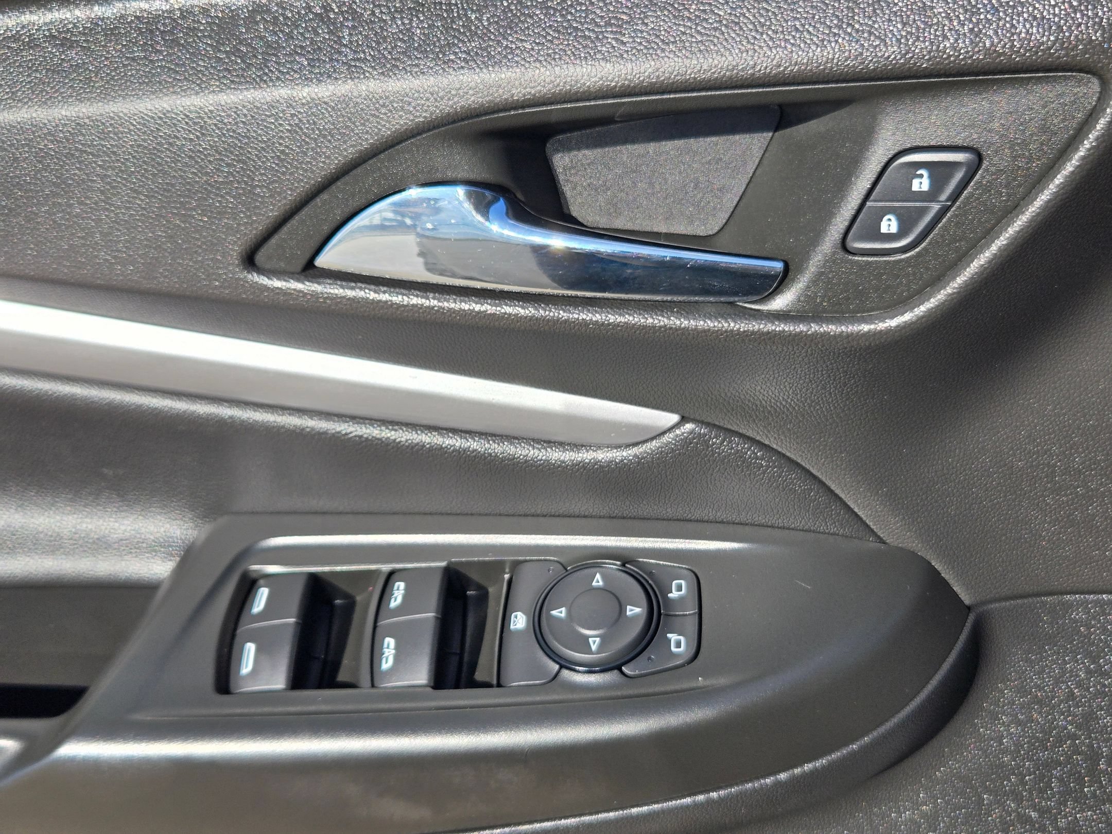 Certified 2023 Chevrolet Bolt EUV Premier w/ Sun & Sound Package FWD image 20