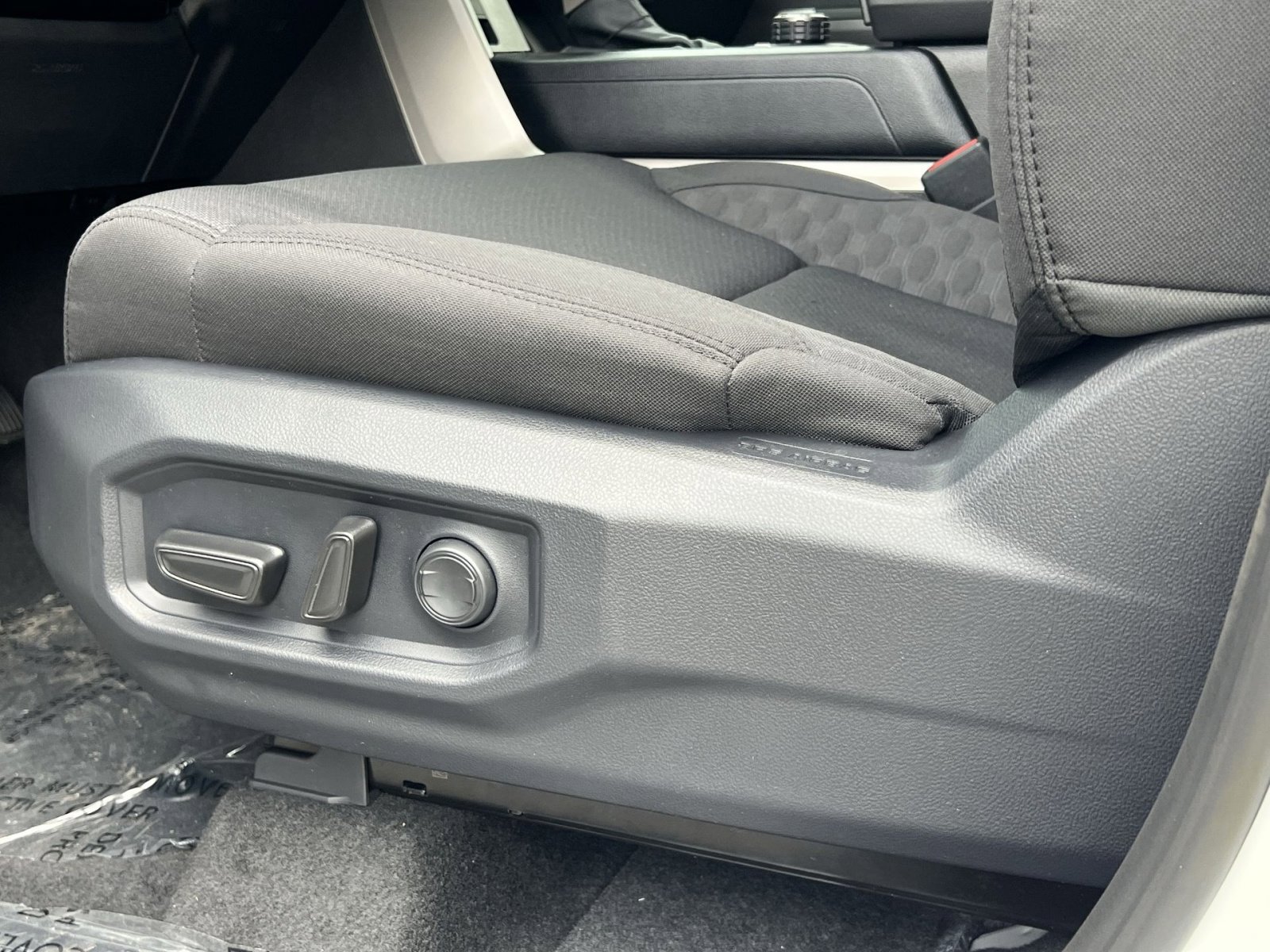 New 2026 Toyota Tundra SR5 AWD/4WD image 10