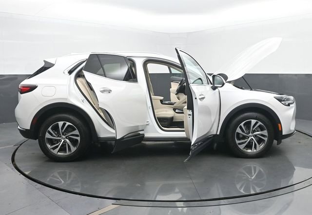 Used 2023 Buick Envision Essence AWD/4WD image 55