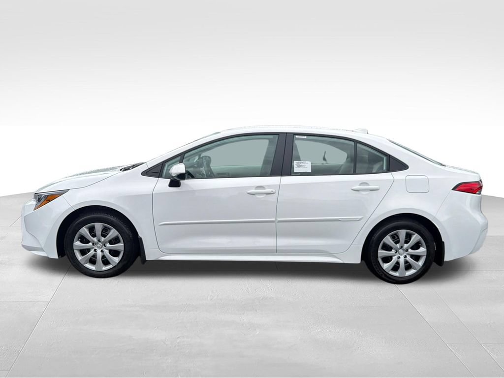 New 2026 Toyota Corolla LE FWD image 2