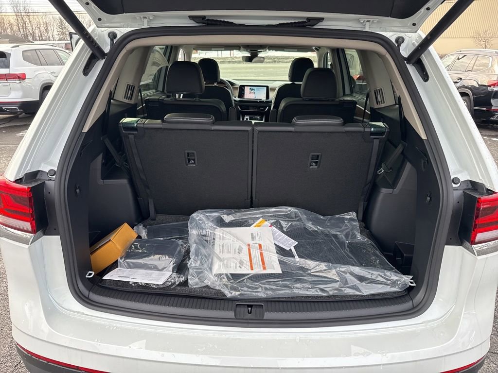 New 2026 Volkswagen Atlas SE image 16