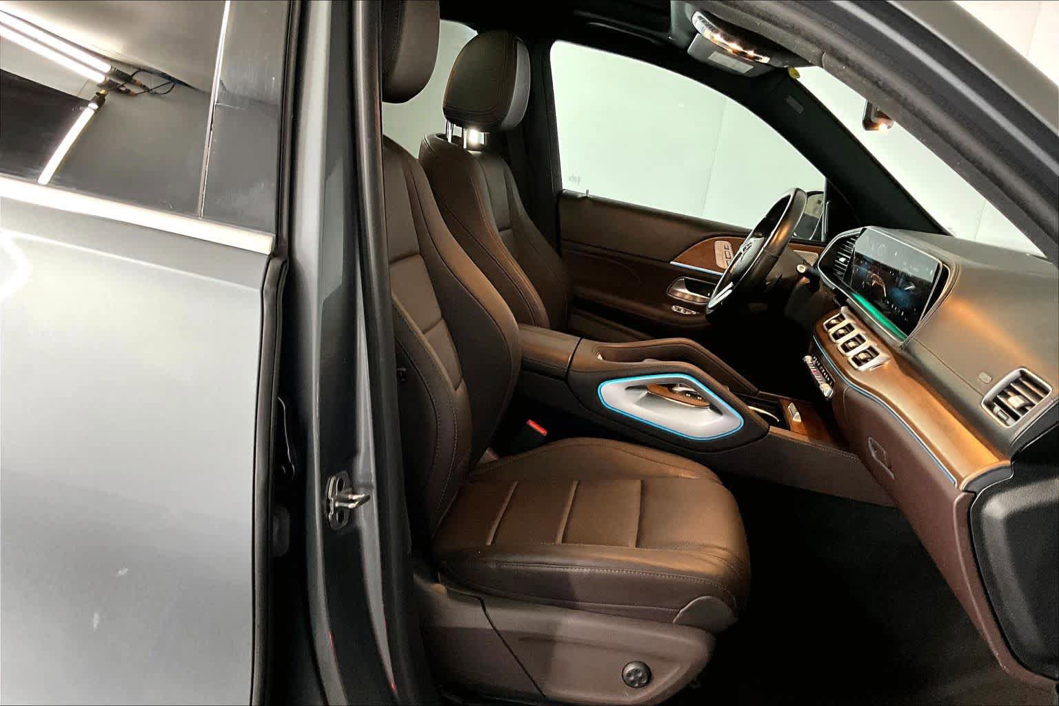 Used 2022 Mercedes-Benz GLS 450 4MATIC image 8
