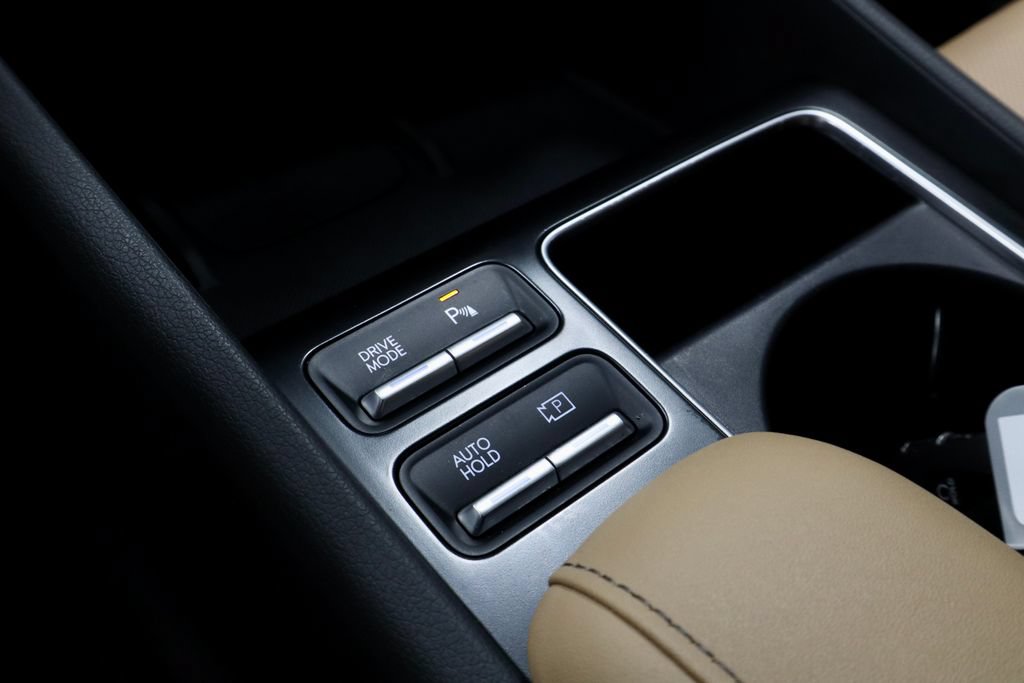 Used 2025 Hyundai Sonata Limited FWD image 40