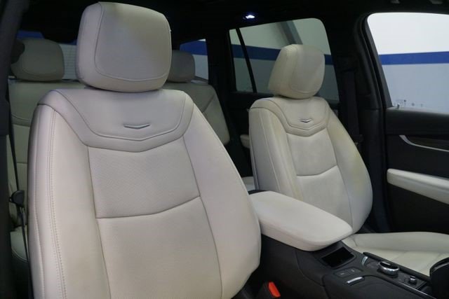 Certified 2023 Cadillac XT6 Sport w/ Technology Package image 17