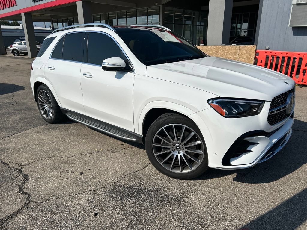 Used 2025 Mercedes-Benz GLE 450e 4MATIC image 1