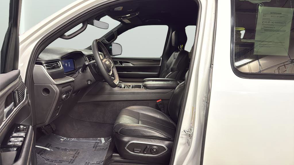 Used 2024 Jeep Wagoneer L Series III w/ Flexible Seating Group image 29