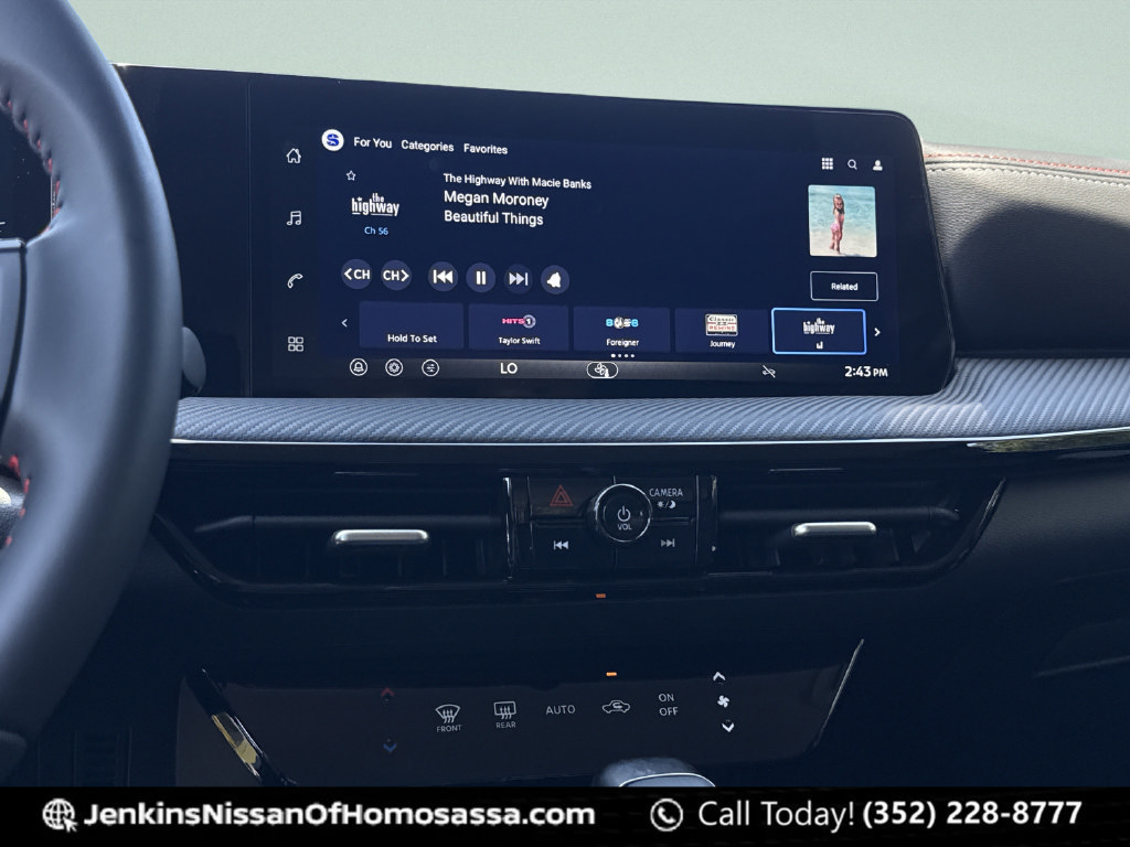 New 2026 Nissan Kicks SR FWD image 34