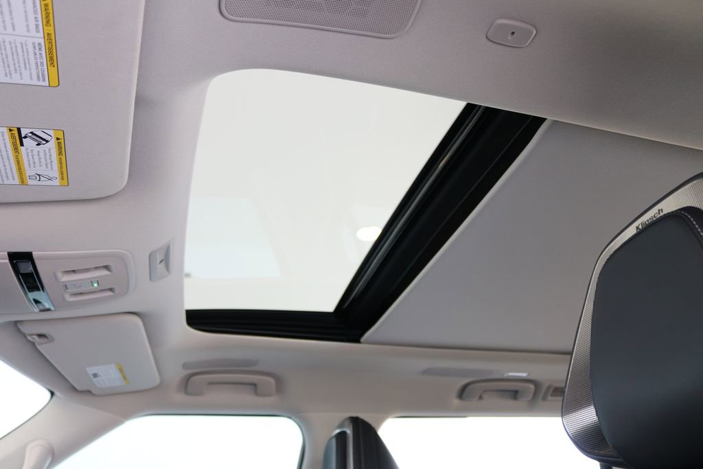 Certified 2025 INFINITI QX80 Sensory image 18