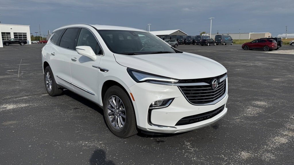 Used 2024 Buick Enclave Essence w/ LPO, Floor Liner Package image 1