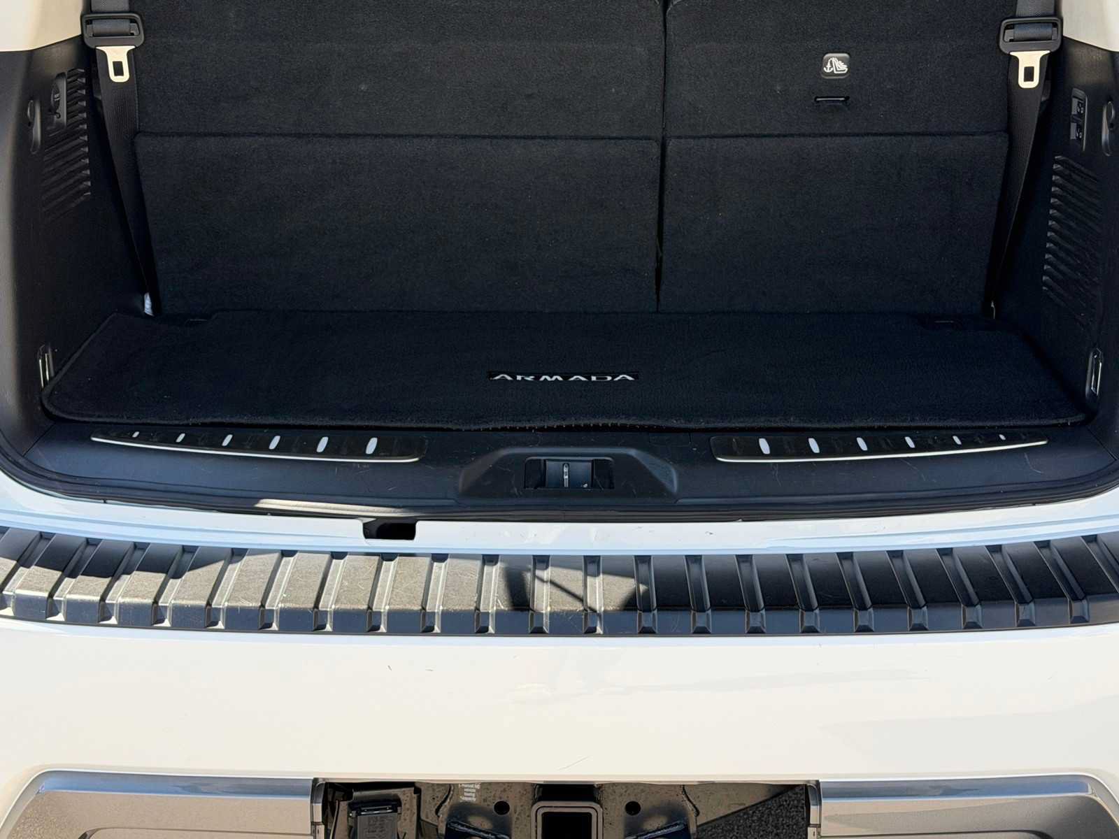Used 2022 Nissan Armada Platinum w/ Captain's Chairs Package RWD image 31