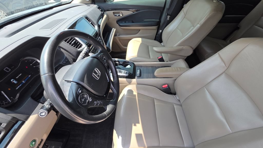 Used 2016 Honda Pilot Touring image 12