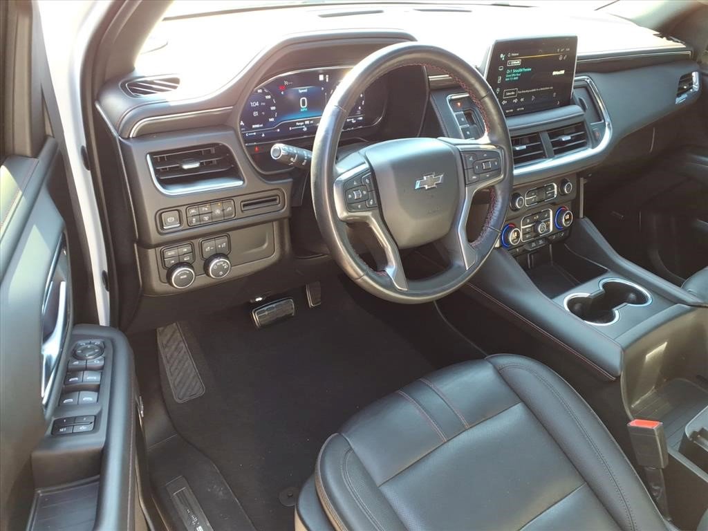 Certified 2022 Chevrolet Suburban RST w/ Sport Performance Package image 15