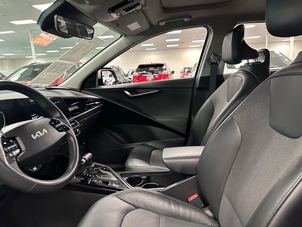 Used 2023 Kia Niro EX Touring image 15