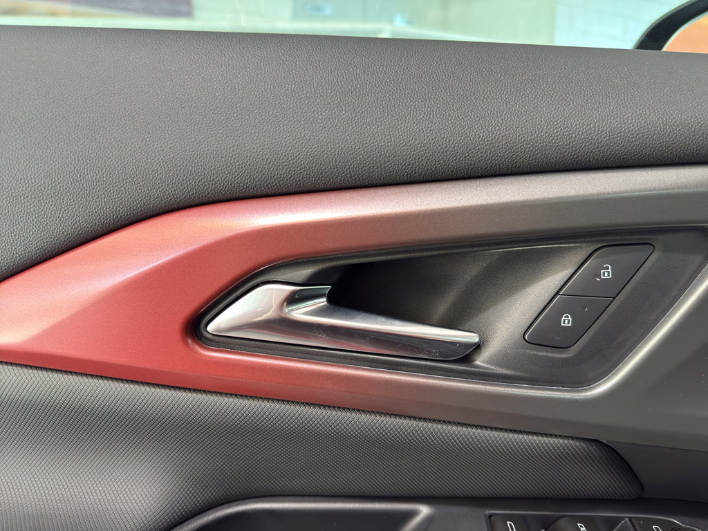 New 2026 Chevrolet Equinox EV RS image 25